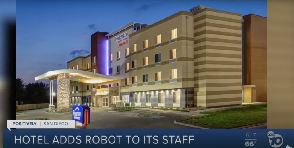 San Marcos Hotel Robot